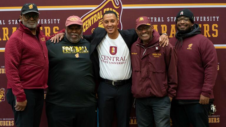 student athletes alumni with tony carter